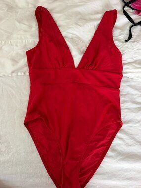 Quince Italian Plunge One-Piece Swimsuit *LIKE NEW*